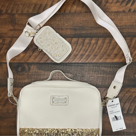 Madden Girl Handbags - NWT Madden Girl Camera  Crossbody Bag With Pouch